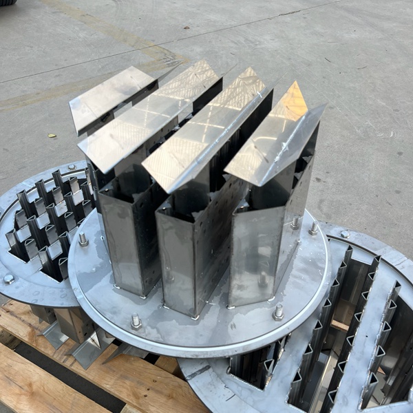 槽盤(pán)式液體分布器