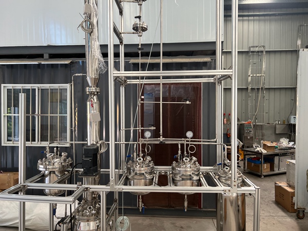 不銹鋼精餾塔生產(chǎn)廠家