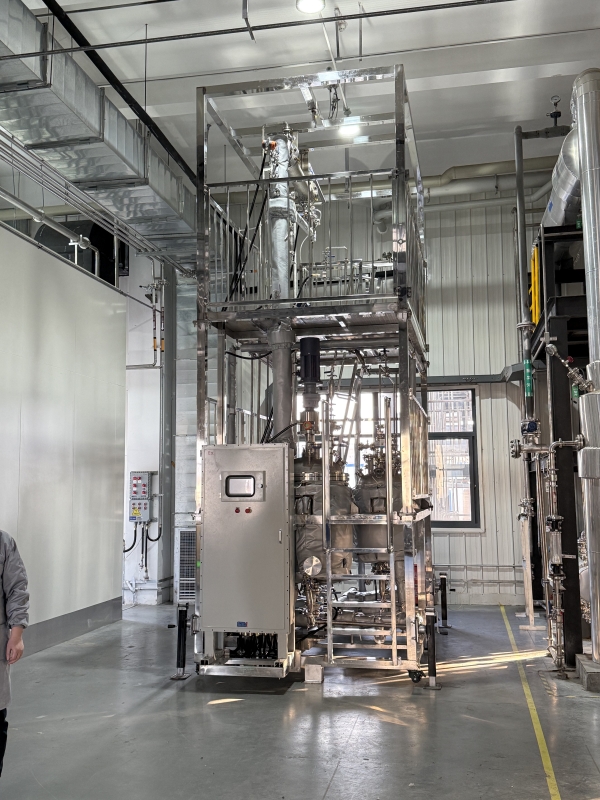 高真空低壓降精餾塔裝置